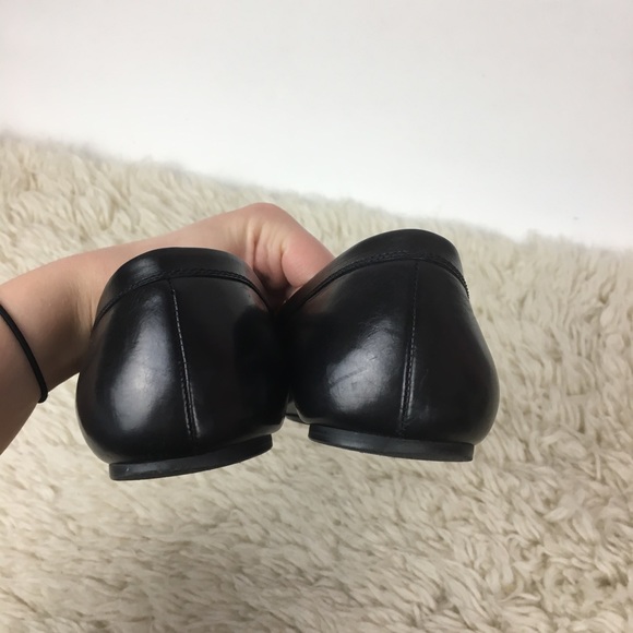 Burberry pointed toe loafer flats brass buckle - Picture 5 of 8